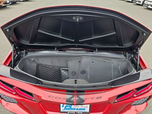 Used 2021 Chevrolet Corvette Stingray Premium Conv w/ Z51 Performance Package RWD image 22