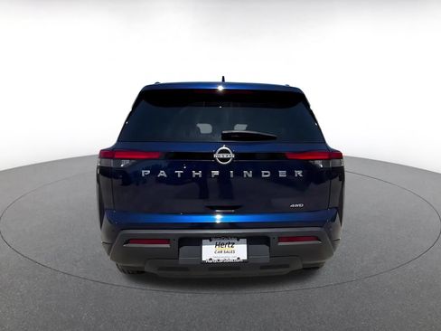 Used 2025 Nissan Pathfinder SV AWD/4WD image 12