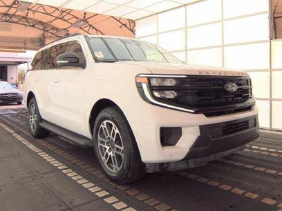 Used 2025 Ford Expedition Active