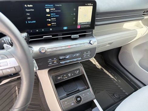 Certified 2025 Hyundai Kona SEL image 25