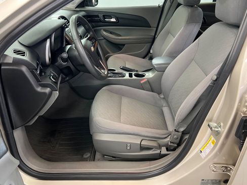 Used 2014 Chevrolet Malibu LS FWD image 18