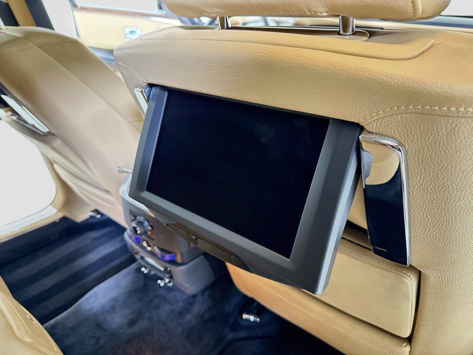 Used 2013 Rolls-Royce Ghost RWD image 29