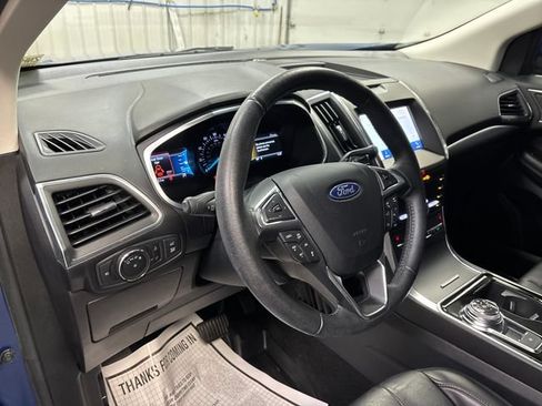 Used 2020 Ford Edge Titanium w/ Class II Trailer Tow Package AWD/4WD image 19