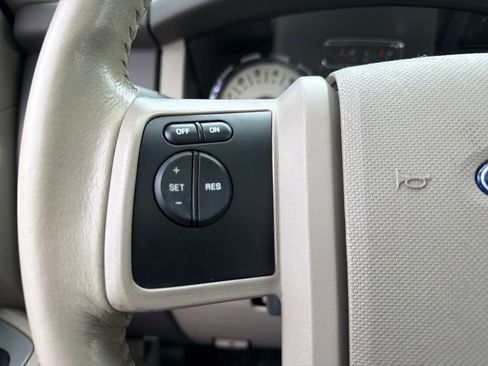 Used 2012 Ford Expedition EL XLT RWD image 22