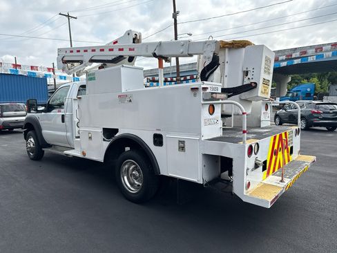 Used 2011 Ford F550 2WD Regular Cab Super Duty w/ Payload Upgrade Pkg image 7