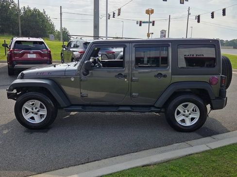 Used 2014 Jeep Wrangler Unlimited Sport AWD/4WD image 4