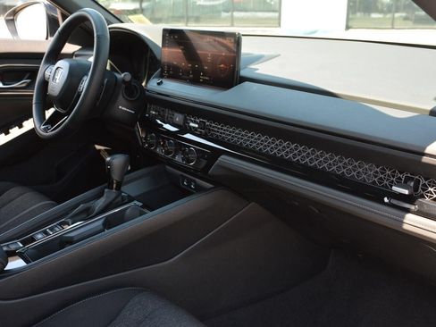 Used 2025 Honda Accord Sport image 21