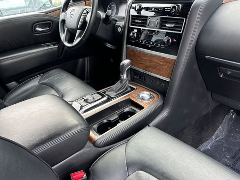 Used 2022 Nissan Armada SL w/ Captain's Chairs Package image 19