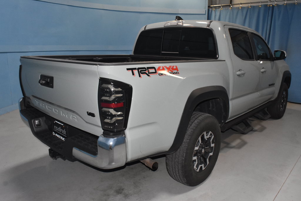 Used 2023 Toyota Tacoma TRD Off-Road AWD/4WD image 30