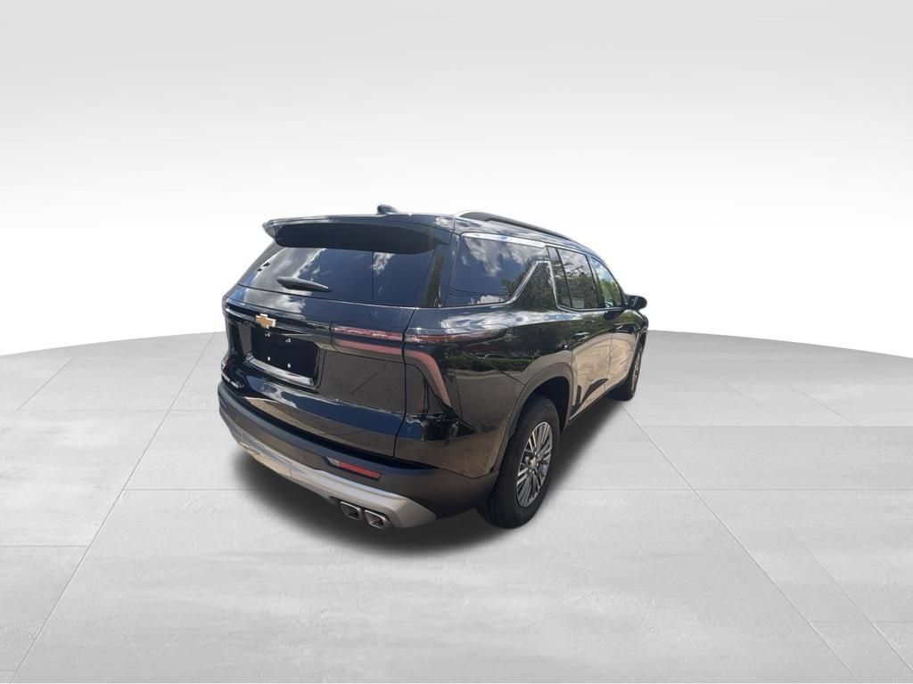 Used 2026 Chevrolet Traverse LT AWD/4WD image 7