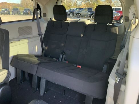 Used 2017 Dodge Grand Caravan SE w/ Power Window Group image 42