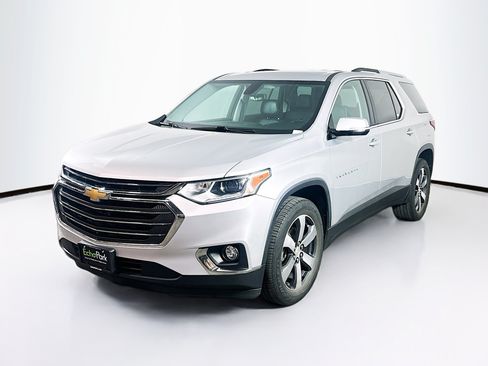 Used 2018 Chevrolet Traverse LT AWD/4WD image 3