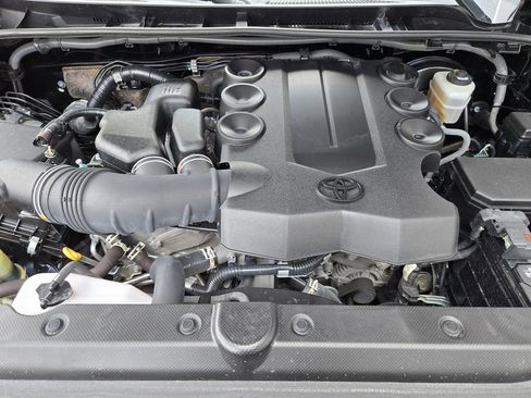 Used 2022 Toyota 4Runner SR5 RWD image 20