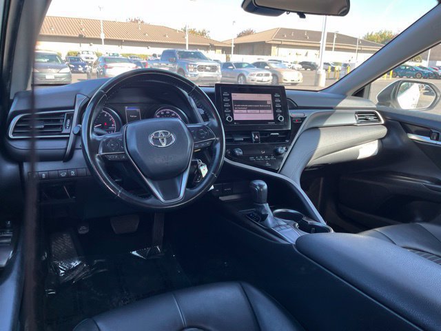 Used 2022 Toyota Camry SE FWD image 13