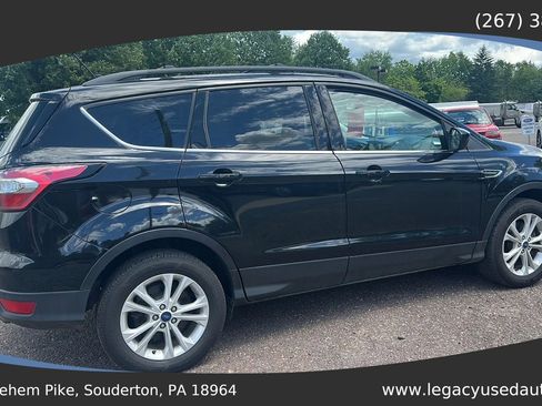 Used 2018 Ford Escape SEL AWD/4WD image 16