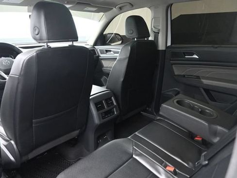 Used 2022 Volkswagen Atlas SEL R-Line AWD/4WD image 10