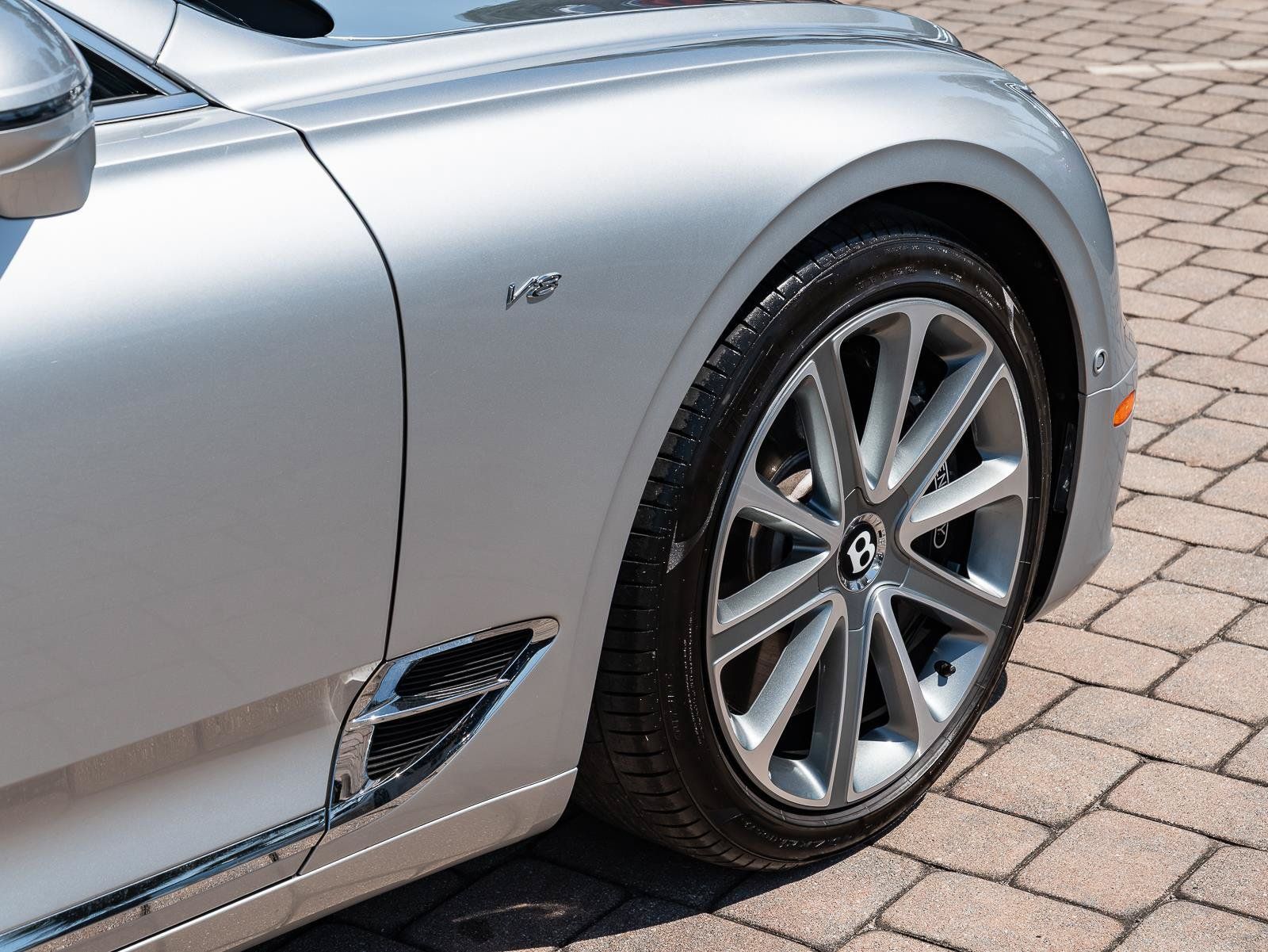 Used 2022 Bentley Continental GT AWD/4WD image 7