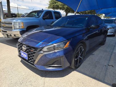 Used 2023 Nissan Altima 2.5 SR w/ SR Premium Package