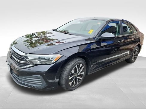 Used 2024 Volkswagen Jetta S image 3