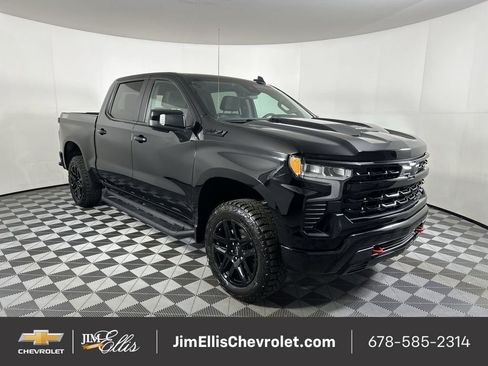 Used 2023 Chevrolet Silverado 1500 LT Trail Boss w/ LT Trail Boss Premium Package image 1
