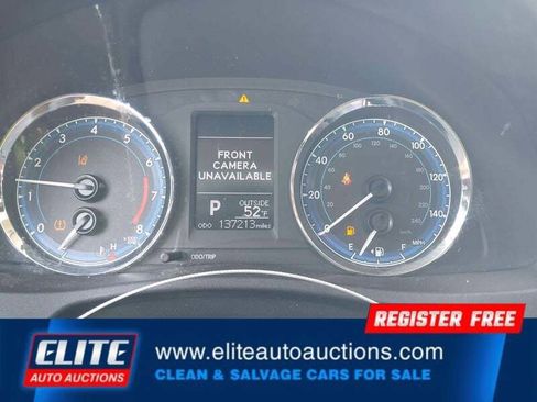 Used 2017 Toyota Corolla L image 13