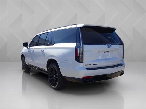 Used 2021 Cadillac Escalade ESV Sport w/ Driver Assist Tech Package image 3