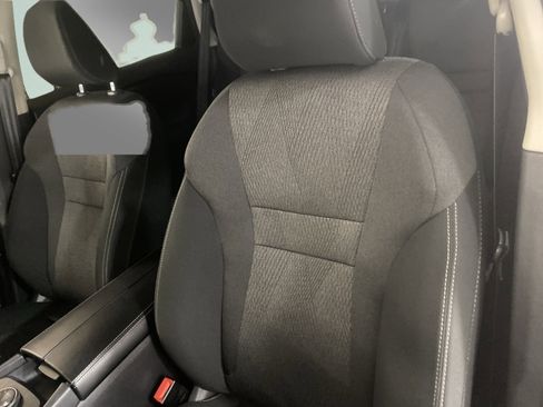 Used 2025 Nissan Rogue SV image 14