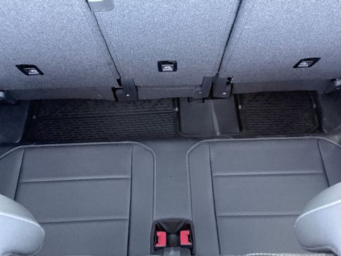 Used 2019 Volkswagen Tiguan SEL R-Line FWD image 20