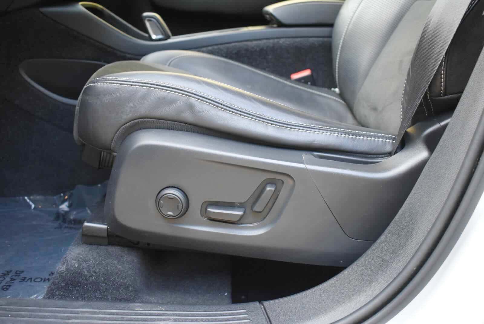 Used 2019 Volvo XC40 T5 R-Design AWD/4WD image 79