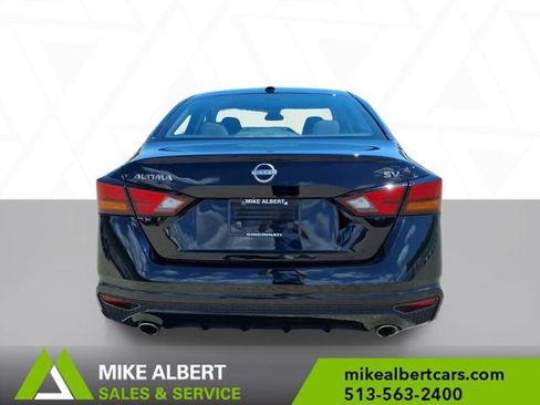 Used 2023 Nissan Altima 2.5 SV w/ SV Premium Package FWD image 6