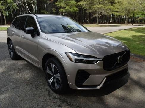 New 2025 Volvo XC60 T8 Plus w/ Protection Package Premier image 2
