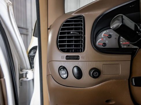 Used 2004 Toyota Sequoia SR5 image 26