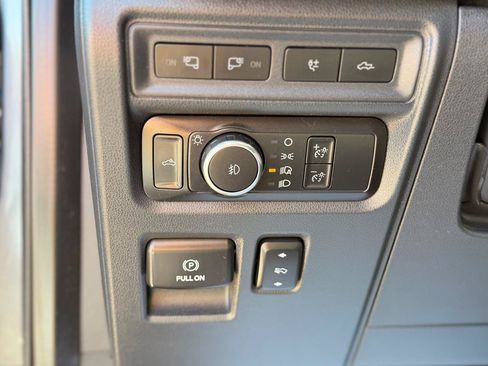 Used 2022 Ford F150 Platinum AWD/4WD image 12
