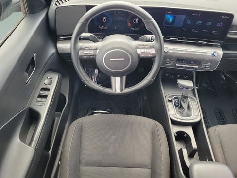 Used 2024 Hyundai Kona SEL image 9