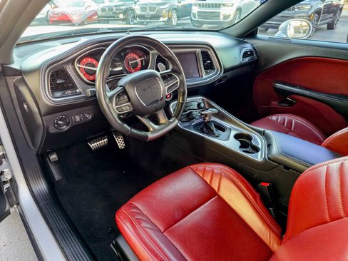 Used 2020 Dodge Challenger SRT Hellcat Redeye image 22