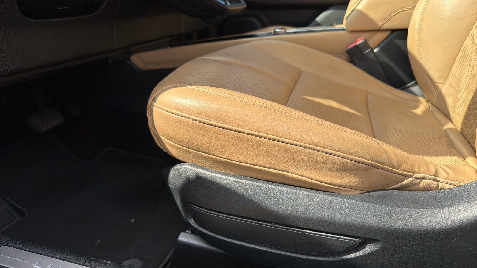 Used 2020 Lincoln Corsair Reserve FWD image 10
