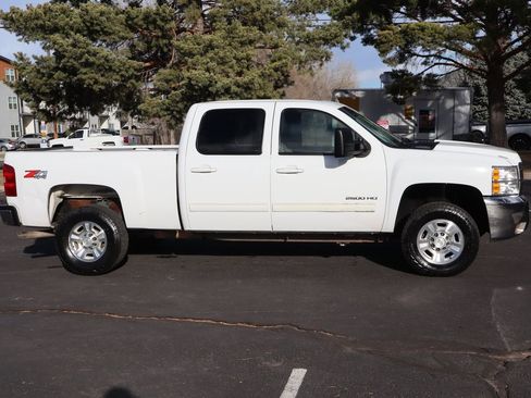 Used 2010 Chevrolet Silverado 2500 LTZ w/ Suspension Package, Off-Road image 3