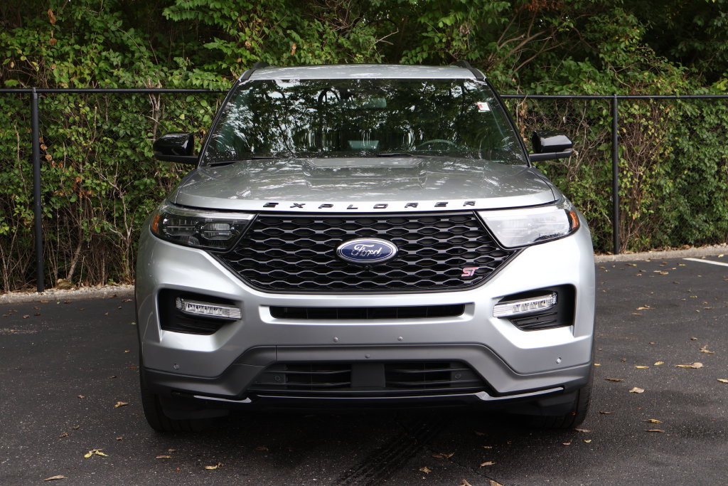Used 2023 Ford Explorer ST w/ Equipment Group 401A AWD/4WD image 2