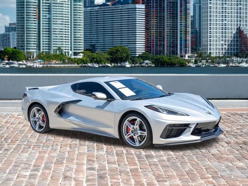 Used 2023 Chevrolet Corvette Stingray Coupe w/ Z51 Performance Package RWD image 3