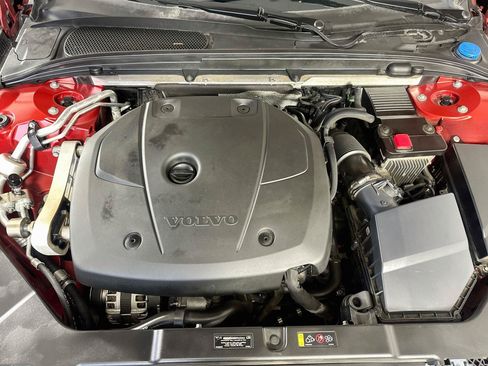 Used 2019 Volvo S60 T5 Momentum w/ Multimedia Package FWD image 34