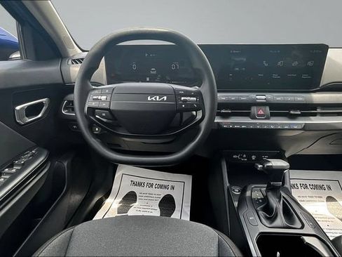 Used 2025 Kia K4 FWD image 8