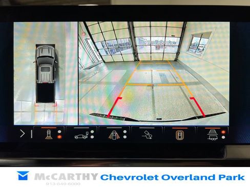 Used 2025 Chevrolet Silverado 1500 High Country w/ Technology Package AWD/4WD image 25