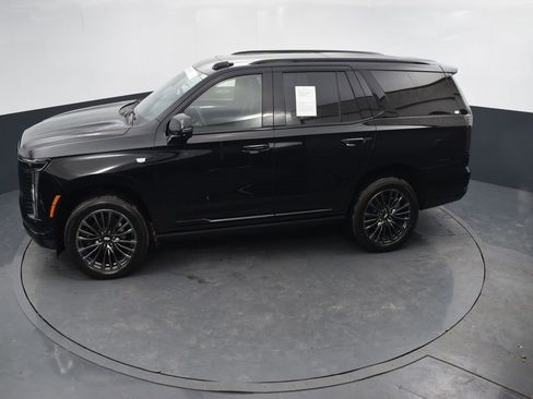 Certified 2025 Cadillac Escalade Sport Platinum w/ LPO, Floor Liner Package image 50