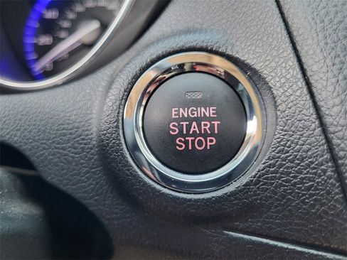 Used 2016 Subaru Outback 3.6R Limited image 26