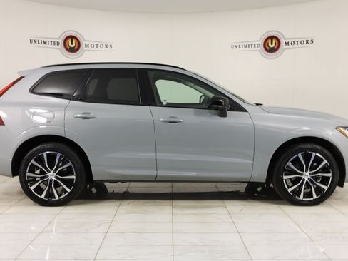 Used 2025 Volvo XC60 B5 Plus AWD/4WD image 2