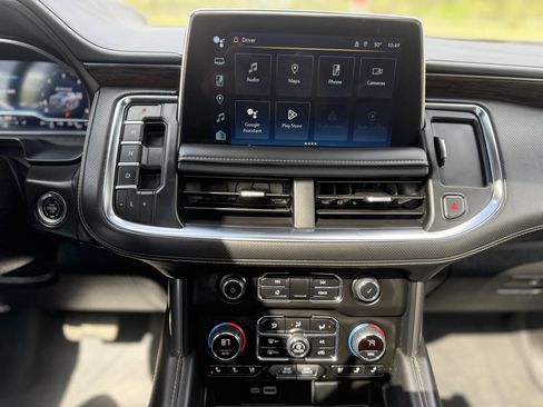 Used 2023 Chevrolet Suburban Premier AWD/4WD image 14
