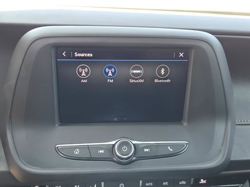 Used 2020 Chevrolet Camaro LT RWD image 9