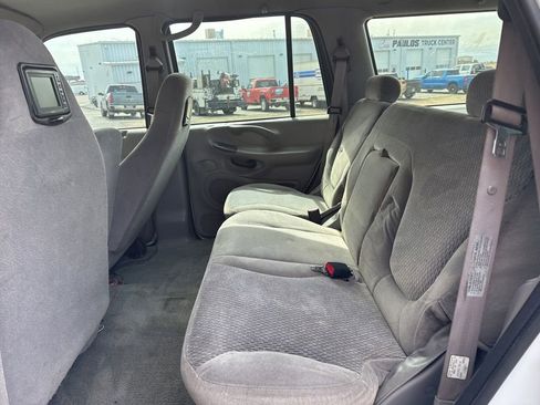 Used 1998 Ford Expedition XLT RWD image 15