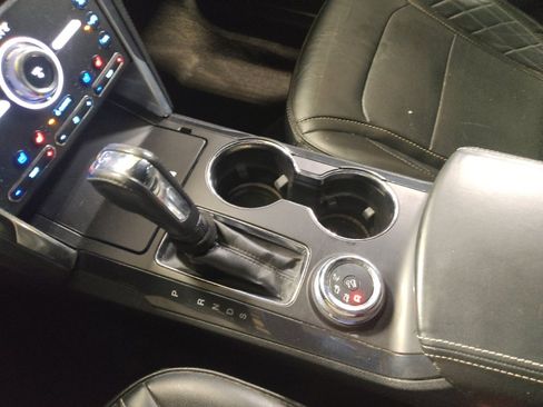 Used 2018 Ford Explorer Platinum image 26
