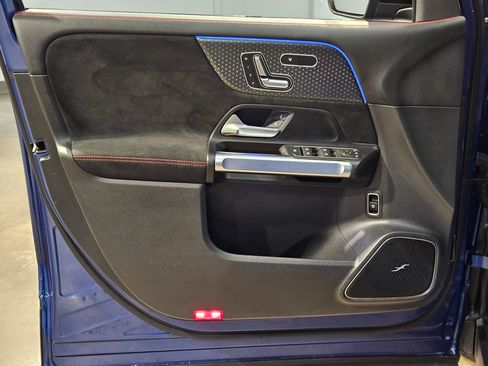 Used 2024 Mercedes-Benz GLB 250 image 20